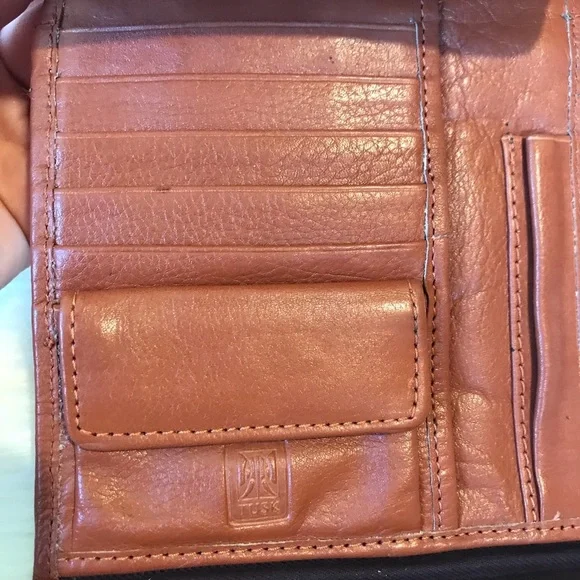 💙 5/$20 Vintage Tusk Small Crossbody Bag/Wallet - Picture 10 of 15